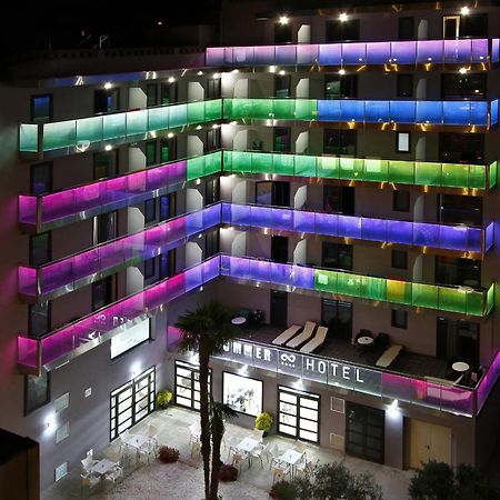 Summer Hotel カレーリャ エクステリア 写真